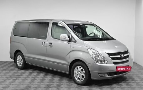Hyundai Grand Starex Grand Starex I рестайлинг 2, 2013 год, 1 899 000 рублей, 2 фотография