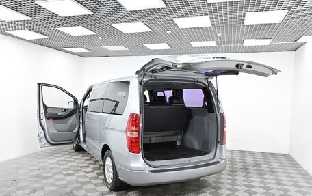 Hyundai Grand Starex Grand Starex I рестайлинг 2, 2013 год, 1 899 000 рублей, 5 фотография