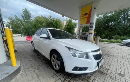 Chevrolet Cruze II, 2011 год, 890 000 рублей, 2 фотография