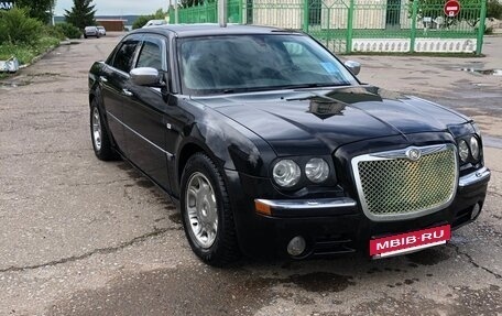 Chrysler 300C II, 2006 год, 490 000 рублей, 2 фотография