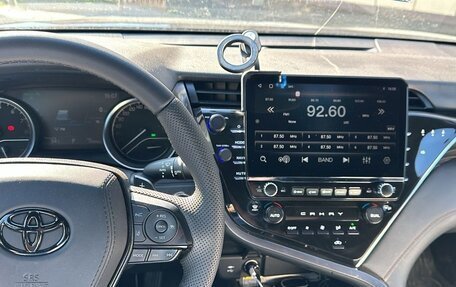 Toyota Camry, 2020 год, 3 100 000 рублей, 2 фотография