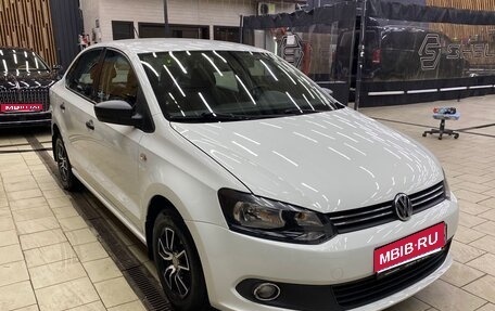 Volkswagen Polo VI (EU Market), 2013 год, 900 000 рублей, 1 фотография