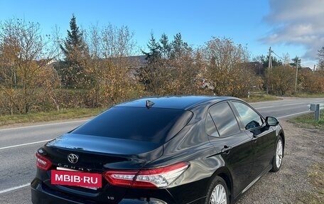 Toyota Camry, 2019 год, 2 600 000 рублей, 3 фотография