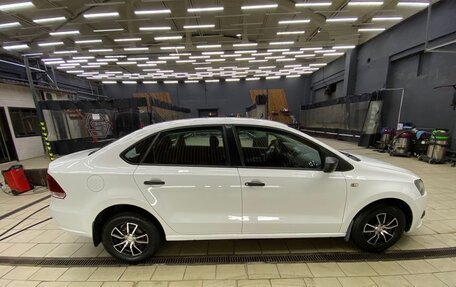 Volkswagen Polo VI (EU Market), 2013 год, 900 000 рублей, 11 фотография