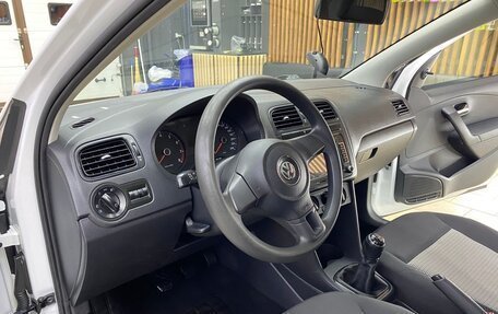 Volkswagen Polo VI (EU Market), 2013 год, 900 000 рублей, 18 фотография