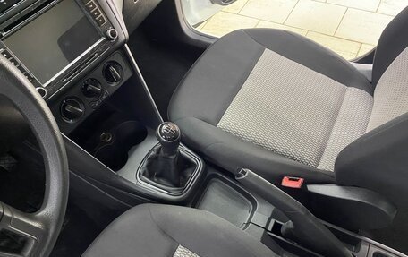 Volkswagen Polo VI (EU Market), 2013 год, 900 000 рублей, 19 фотография