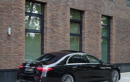 Mercedes-Benz S-Класс, 2024 год, 20 000 000 рублей, 12 фотография