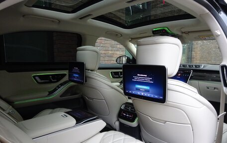 Mercedes-Benz S-Класс, 2024 год, 20 000 000 рублей, 38 фотография