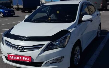 Hyundai Solaris II рестайлинг, 2015 год, 550 000 рублей, 3 фотография
