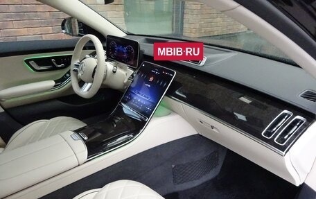 Mercedes-Benz S-Класс, 2024 год, 20 000 000 рублей, 35 фотография