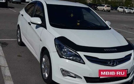Hyundai Solaris II рестайлинг, 2015 год, 550 000 рублей, 4 фотография