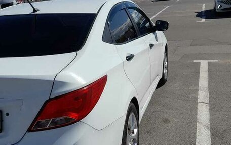 Hyundai Solaris II рестайлинг, 2015 год, 550 000 рублей, 13 фотография