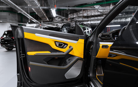 Lamborghini Urus I, 2019 год, 19 300 000 рублей, 39 фотография
