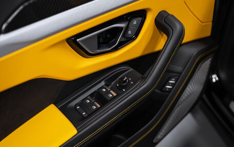 Lamborghini Urus I, 2019 год, 19 300 000 рублей, 40 фотография