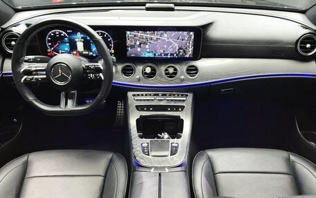 Mercedes-Benz E-Класс, 2022 год, 4 575 000 рублей, 8 фотография