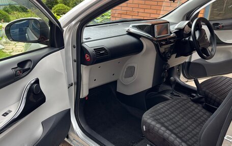 Toyota iQ, 2013 год, 990 000 рублей, 10 фотография