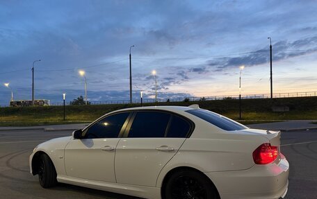 BMW 3 серия, 2011 год, 1 000 000 рублей, 2 фотография