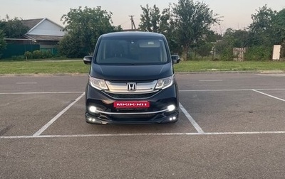 Honda Stepwgn IV, 2015 год, 2 130 000 рублей, 1 фотография