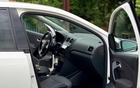 Volkswagen Polo VI (EU Market), 2010 год, 690 000 рублей, 6 фотография