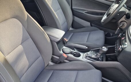 Hyundai Tucson III, 2018 год, 1 980 000 рублей, 21 фотография