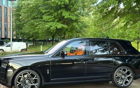 Rolls-Royce Cullinan, 2023 год, 46 000 000 рублей, 2 фотография