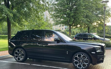 Rolls-Royce Cullinan, 2023 год, 46 000 000 рублей, 8 фотография