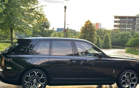 Rolls-Royce Cullinan, 2023 год, 46 000 000 рублей, 7 фотография