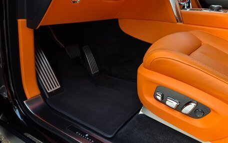Rolls-Royce Cullinan, 2023 год, 46 000 000 рублей, 22 фотография
