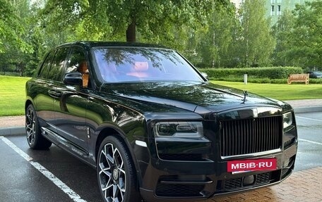 Rolls-Royce Cullinan, 2023 год, 46 000 000 рублей, 12 фотография