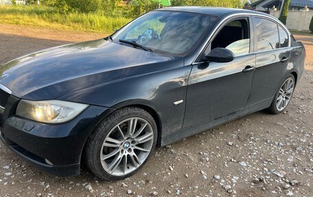 BMW 3 серия, 2005 год, 910 000 рублей, 4 фотография