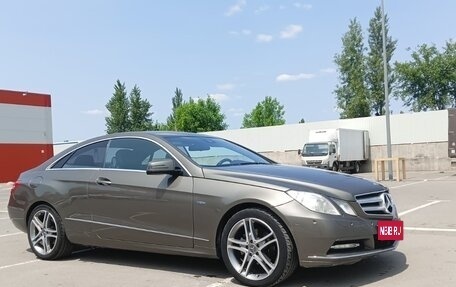 Mercedes-Benz E-Класс, 2011 год, 1 550 000 рублей, 1 фотография