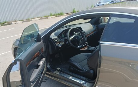 Mercedes-Benz E-Класс, 2011 год, 1 550 000 рублей, 2 фотография