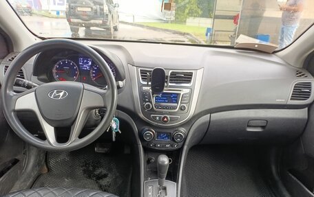 Hyundai Solaris II рестайлинг, 2016 год, 829 000 рублей, 3 фотография