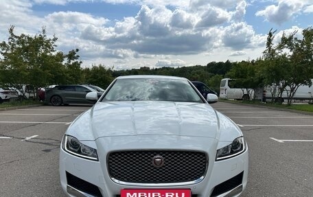 Jaguar XF II, 2017 год, 2 450 000 рублей, 2 фотография