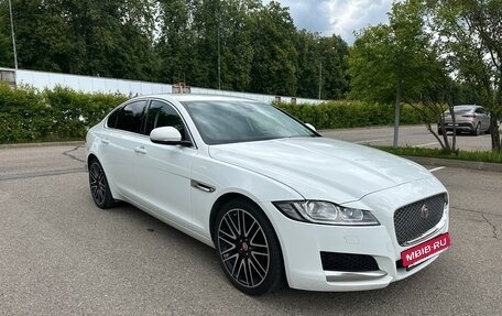 Jaguar XF II, 2017 год, 2 450 000 рублей, 8 фотография