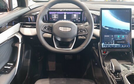 Geely Atlas, 2024 год, 3 фотография