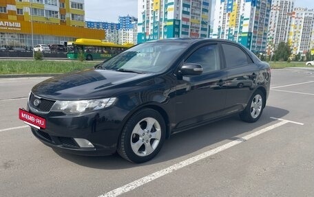 KIA Cerato III, 2010 год, 935 000 рублей, 2 фотография