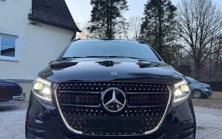 Mercedes-Benz V-Класс, 2025 год, 12 995 000 рублей, 4 фотография