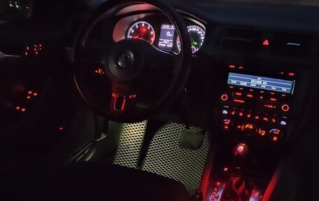 Volkswagen Jetta VI, 2013 год, 1 310 000 рублей, 9 фотография