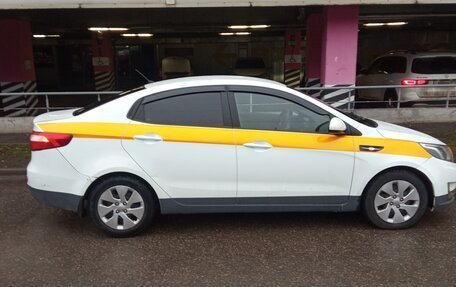 KIA Rio III рестайлинг, 2015 год, 650 000 рублей, 3 фотография