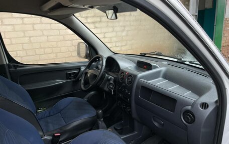 Peugeot Partner II рестайлинг 2, 2010 год, 490 000 рублей, 14 фотография