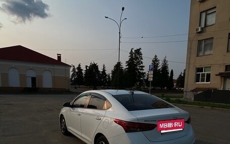 Hyundai Solaris II рестайлинг, 2018 год, 1 150 000 рублей, 7 фотография