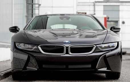 BMW i8 I рестайлинг, 2019 год, 12 000 000 рублей, 2 фотография