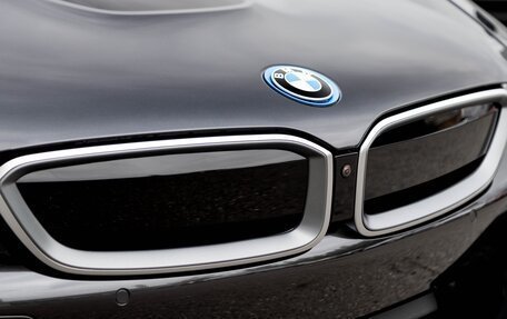 BMW i8 I рестайлинг, 2019 год, 12 000 000 рублей, 10 фотография