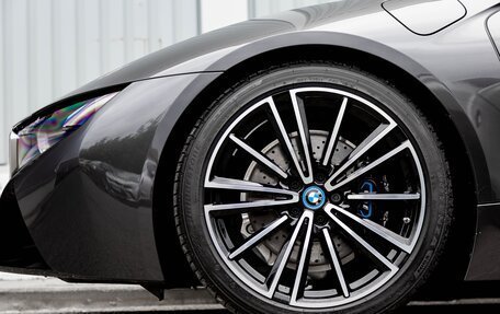 BMW i8 I рестайлинг, 2019 год, 12 000 000 рублей, 9 фотография