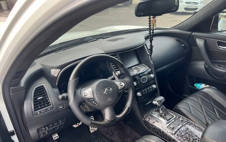 Infiniti QX70, 2015 год, 2 750 000 рублей, 5 фотография