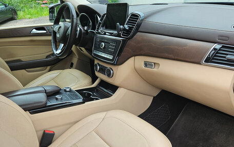 Mercedes-Benz GLS, 2018 год, 3 900 000 рублей, 15 фотография