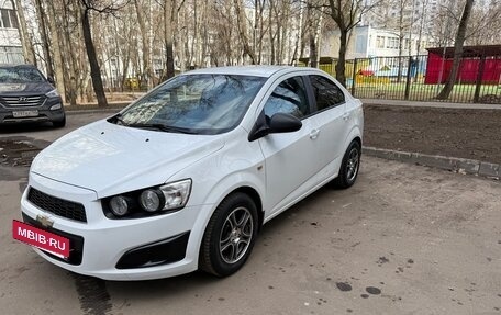 Chevrolet Aveo III, 2014 год, 725 000 рублей, 3 фотография