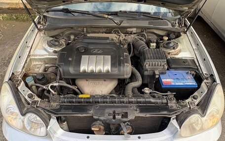 Hyundai Sonata IV рестайлинг, 2004 год, 350 000 рублей, 21 фотография