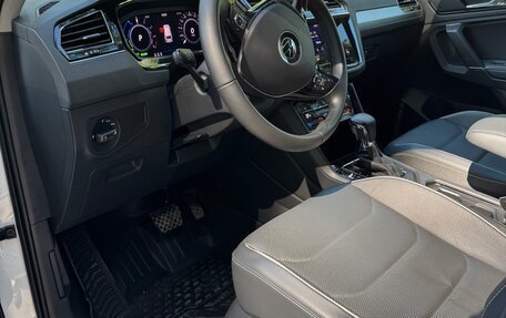 Volkswagen Tiguan II, 2020 год, 3 550 000 рублей, 13 фотография